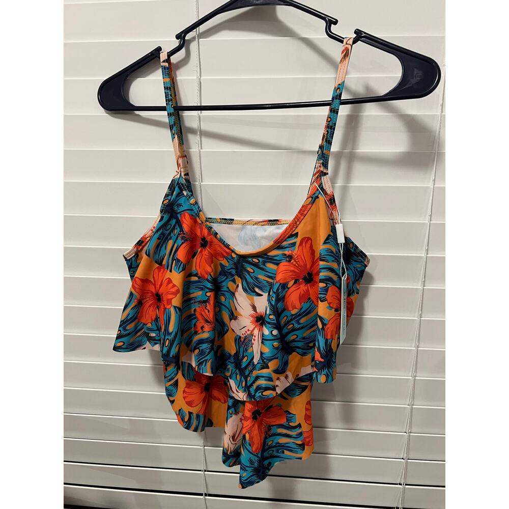 Adisputent Tankini Bikini Top Floral Ruffle Swimwear NWT Tiered Beach Vacation